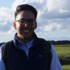 Meet your Posher, Carlos